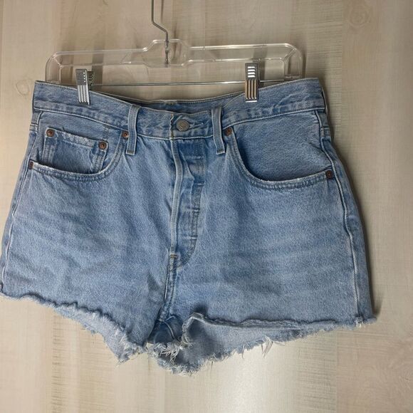 Levi’s 501 button fly cut offs jean‎ denim shorts, size 30 - Picture 4 of 9